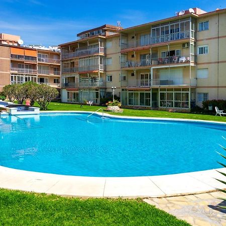 Beachfront Seaview Apartment In Los Boliches By Costarentals - Ref 141 Fuengirola Exterior photo